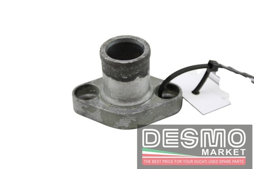 Cylinder water sleeve fitting