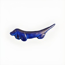 Large vintage 1970s acrylic resin dachshund sausage dog brooch - dark blue