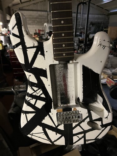 Custom evh black - custom, white