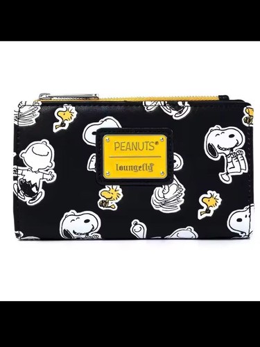 New loungefly peanuts snoopy - new,