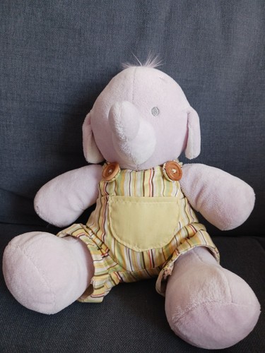 Humphrey corner elephant - corner,