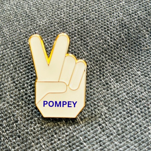 Portsmouth pompey metal pin - pompey,