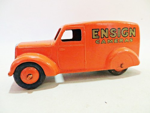 Dinky 28e delivery van - dinky,