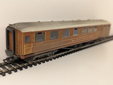 Hornby R4829A Gresley 61ft 6in