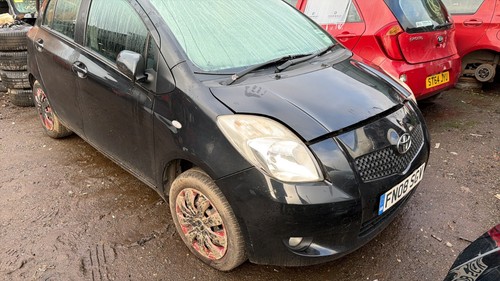 Toyota yaris door - yaris, hatchback