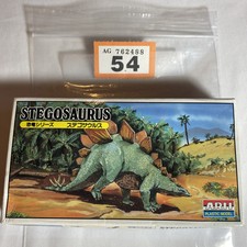 AG054 Rare VTG Arii Plastic Model Kit - Stegosaurus & Brontosaurus Dinosaurs