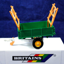 1970* MINT 1:32 Britains Farm 9550 GREEN TIPPING TRAILER w Removable STRAW RACKS
