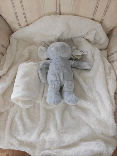 Sainsbury grey elephant - tu,