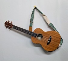 Ukulele Donner DUT-43  Electro