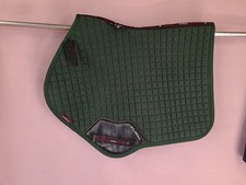 LeMieux Close Contact Saddlecloth, Large Size, Forest Green Colour. (ref 402G)