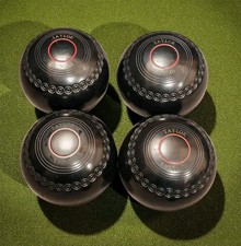 Thomas Taylor Size 5 Lawn