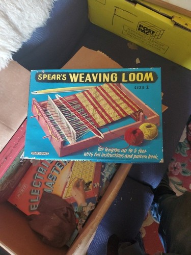 Vintage spear weaving - spear’s, loom