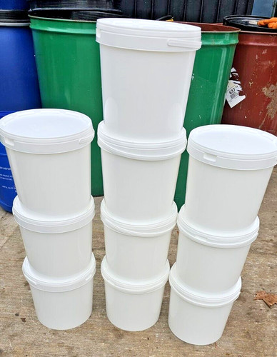 100 10kg buckets water - 100,