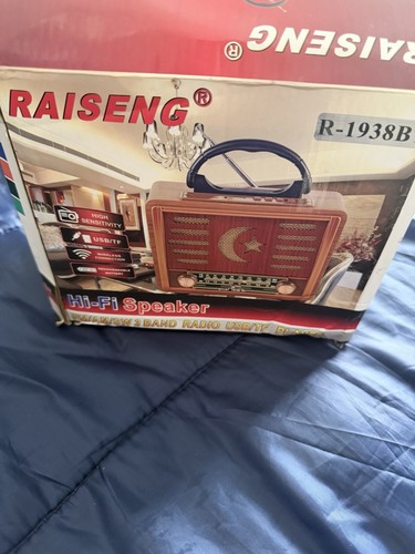 Vintage style portable radio - portable,