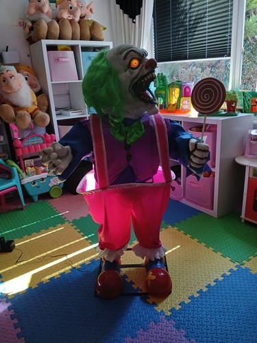 4ft halloween animatronic - 4ft,