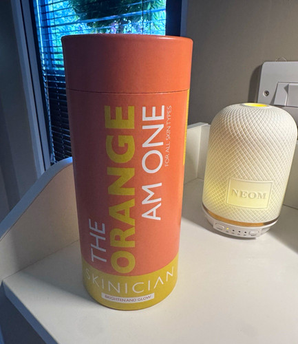 Skinician the orange one - skinician-, am