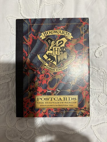 Postcards the hogwarts series - hogwarts,