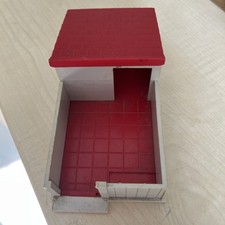 Britains Pig /chicken Shed