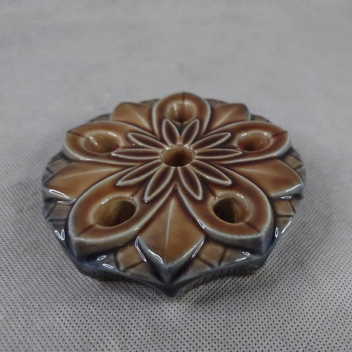 Wade water lily candle - -,