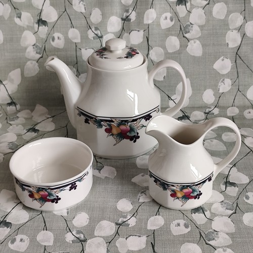 Royal doulton autumn glory - royal,