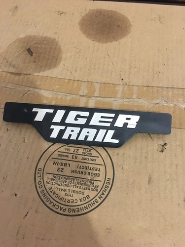 Triumph side panel badge t140e - side,