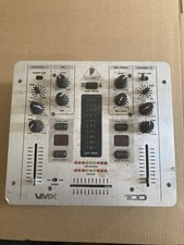 Behringer VMX100 Pro Mixer -