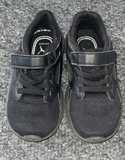 Boys size 8 puma  trainers