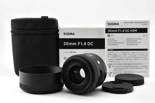 Almost unused sigma - sigma, 30mm