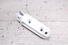 Footrest driver's leash in