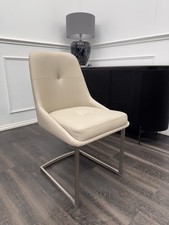 FV Avorio Cantilever Dining