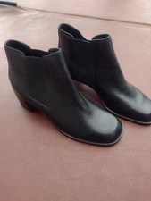 Hush Puppies Ladies Chelsea style boots 2 inch block heel