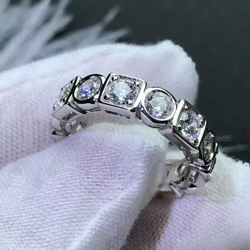 Tcw round cut moissanite - 3.08,