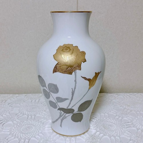 Okura pottery vase gold - pottery,