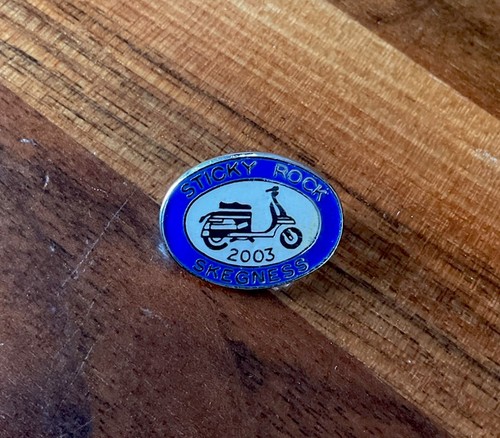 Rare scooter club pin - rare,