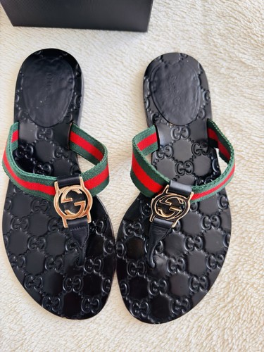Gucci flip flops - gucci,