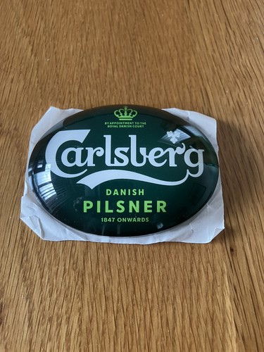 Oval beer pump badge - pump, lens