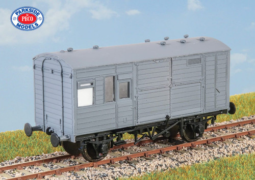 Parkside models plastic kits - models,