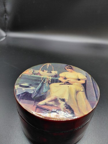 Vintage round trinket box faux - round,