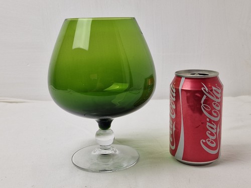 Vintage retro art green - retro,