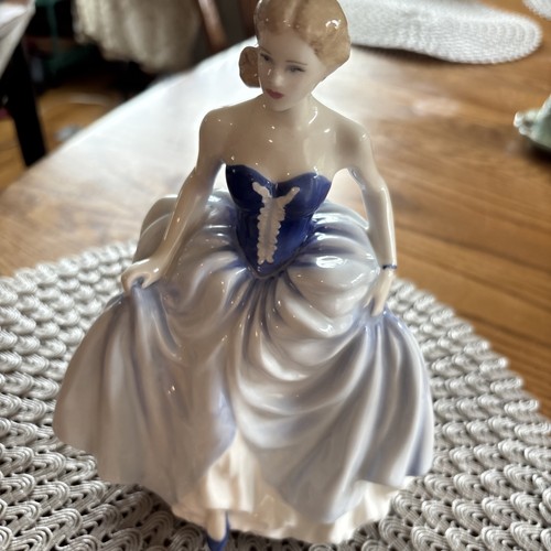 Royal doulton classics susan - doulton,