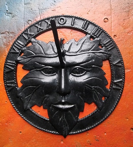 Greenman metal sundial 9 - greenman, sundial.
