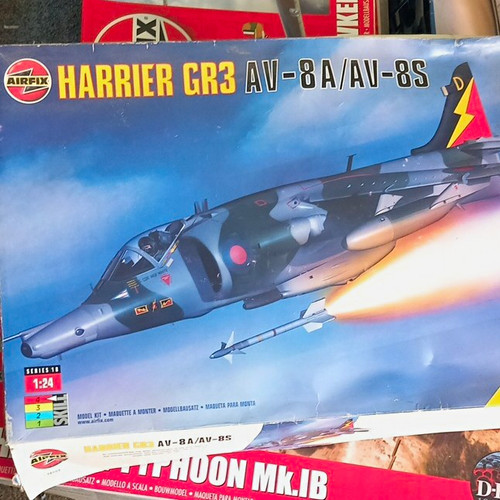 Airfix harrier gr3 av - gr3, av-8a/av-8s