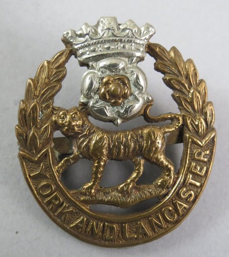 Military brooched cap badge - cap,