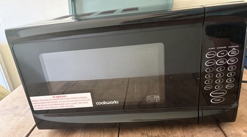 Preowned cookworks 700w - preowned,