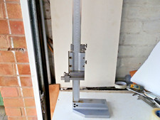 Mitutoyo 0 to 18" / 450 mm vernier height gauge