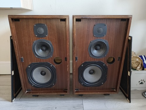 Vintage castle conway - castle, speakers