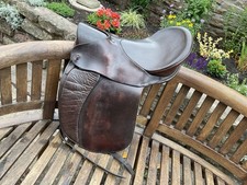 Ansur Treeless Saddle