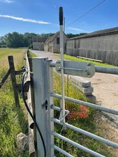 Horse gate latch