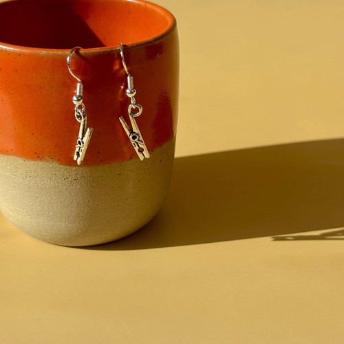 Laundry peg earrings - laundry, /