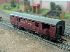 Tri-ang Railways R323 Operating Royal Mail Coach